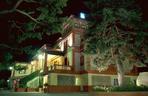 Colmenar Viejo House | Gran Hostal El Chiscón