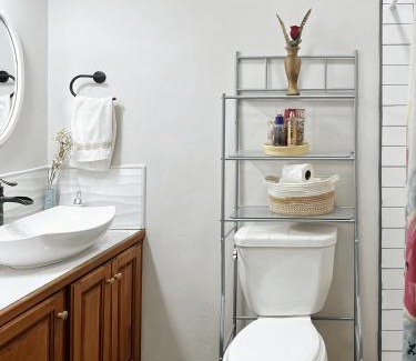 San Ignacio Apartment | Gran Martina's Abode - Cozy apartment with WiFi and AC