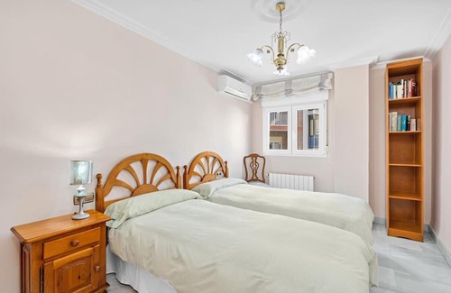 Camino de Ronda Apartment | GRANADA Piso en calle Arabial 117 JUNTO A EL CORTE INGLÉS