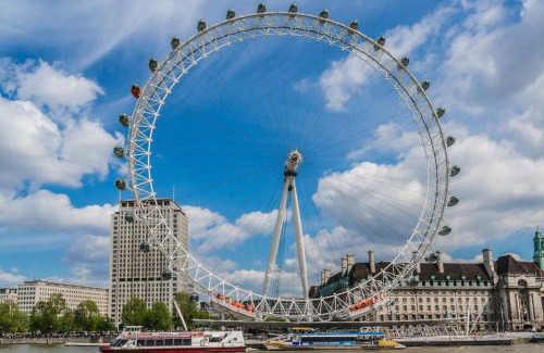 London Borough of Hounslow Apartment | Grand Apartments Kew Gardens