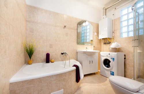 Palace District Apartment | Grand Budapest Penthouse