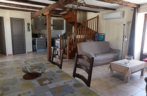 Cremps House | "Grand Cahors - Family gîte for 6 people with swimming pool and paddling pool