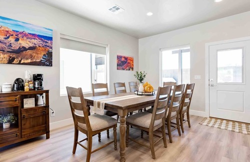 Hildale House | Grand Canyon-4bed,3bath,hot tub