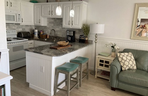 Ono Island Condo | GRAND CARIBBEAN 112 WEST: Cozy Beach Condo @ Perdido Key