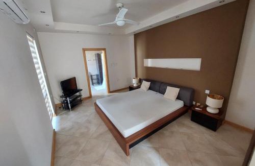 St. Andrew's Apartment | Grand & Cozy apartment on great location, central