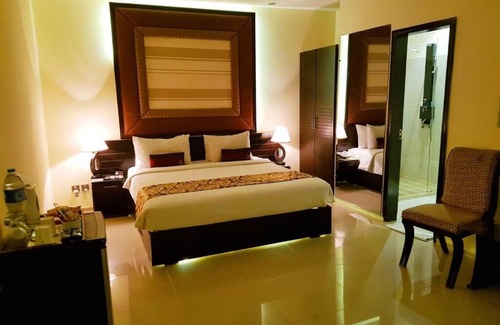 Lahore Hotel | Grand Enclave
