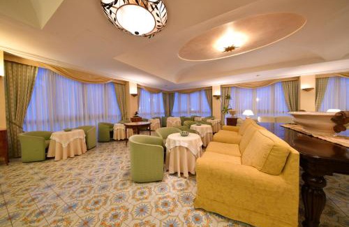 Lacco Ameno Hotel | Grand Hotel Terme di Augusto