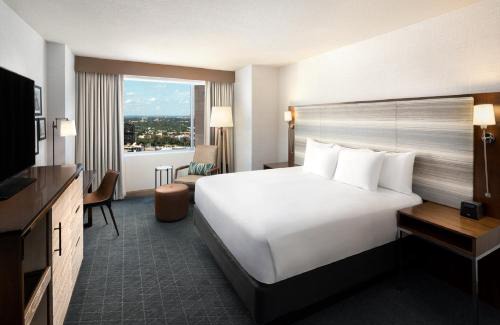 Downtown San Antonio Hotel | Grand Hyatt San Antonio River Walk