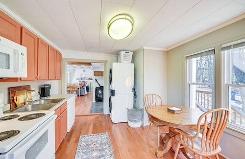 Grand Junction Cottage | Grand Junction Lake Home: 13 Mi to South Haven!