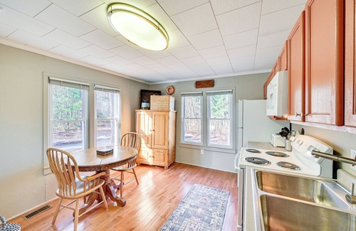 Grand Junction Cottage | Grand Junction Lake Home: 13 Mi to South Haven!