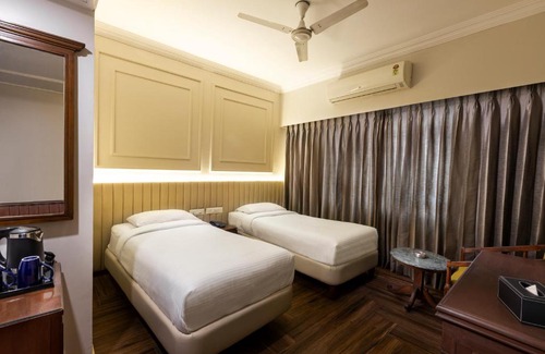 Gandhi Nagar Hotel | GRAND KALINGA HOTEL