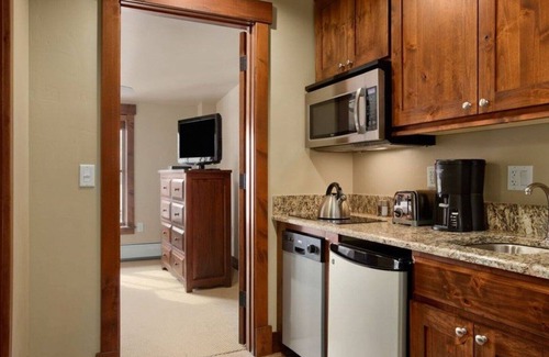 Breckenridge Resort | Grand Lodge on Peak 7, week 52, week 10, or week 11 - Two Bedroom