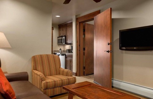 Breckenridge Resort | Grand Lodge on Peak 7, week 52, week 10, or week 11 - Two Bedroom