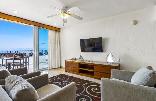 Conchas Chinas Apartment | Grand Miramar A601
