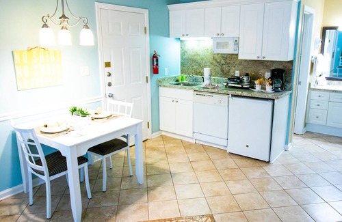 Surfside Beach Hotel | Grand Palms Resort