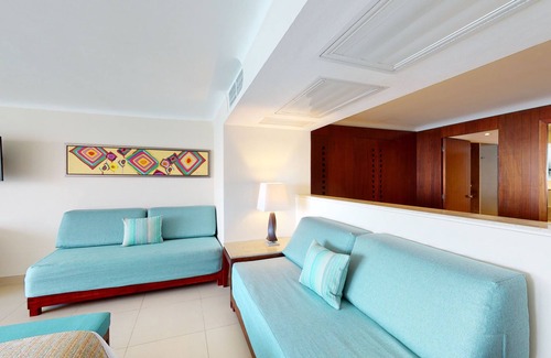 South Shore Hotel Area Resort | Grand Park Royal Puerto Vallarta - All Inclusive