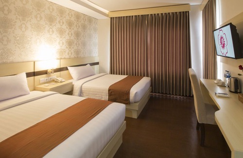 Malioboro Hotel | Grand Puri Saron Yogyakarta