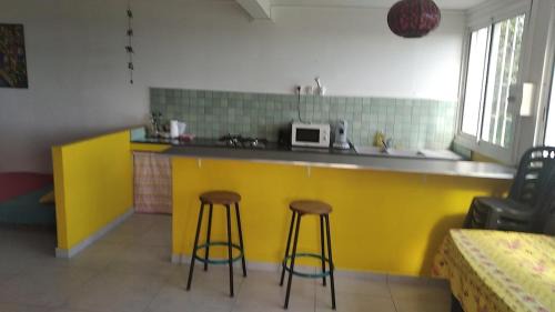 L'Etang-Sale Apartment | Grand studio 60m2 piscine vue mer