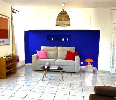 Opera Apartment | Grand studio au cœur du vieux port!