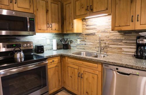 Park City Apartment | Grand Summit Hotel Spacious Family Suite