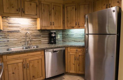 Park City Apartment | Grand Summit Hotel Spacious Family Suite