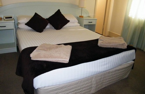 Port Lincoln Hotel | Grand Tasman Hotel