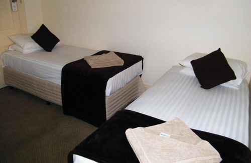 Port Lincoln Hotel | Grand Tasman Hotel