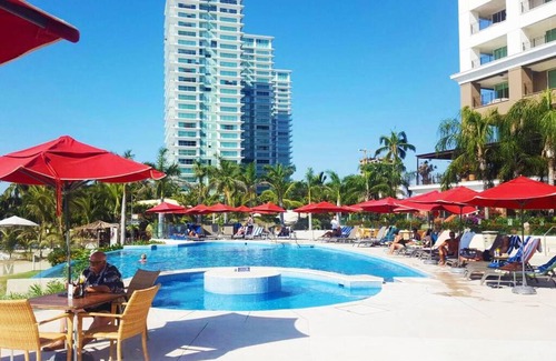 South Hotel Zone Apartment | Grand Venetian - Zen oceanview condo in hotel zone