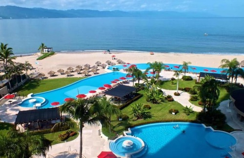 South Hotel Zone Apartment | Grand Venetian - Zen oceanview condo in hotel zone