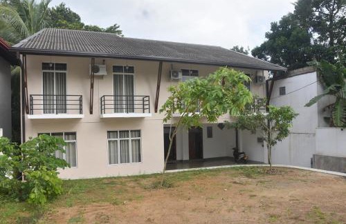 Homagama House | Grand White Hotel