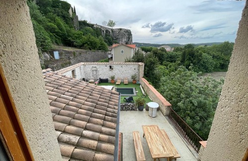 Viviers House | Grande Maison Avec Piscine