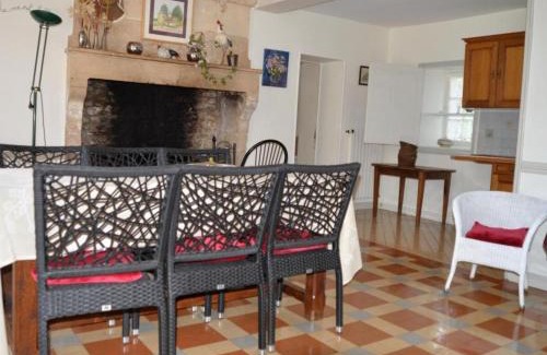Ri House | Grande maison XVIIIème avec jardin clos, ping-pong et option chambres d'hôtes - Animaux acceptés - FR-1-497-193