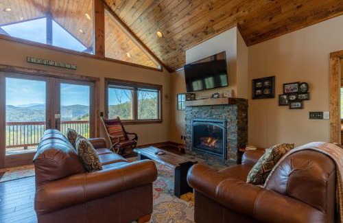 Lenoir House | Grandfather Vistas