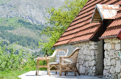 Pricelje Ski Chalet | Grandma's Hut