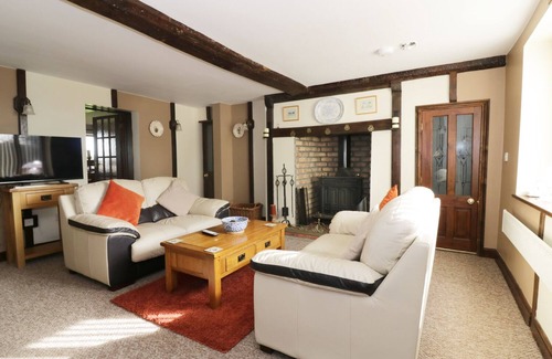 Hainford Cottage | GRANGE FARMHOUSE, character holiday cottage in Hainford