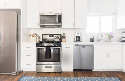 Stockton House | Grant Hill II by AvantStay | Contemporary Home w/ Patio | 5min to Balboa Park