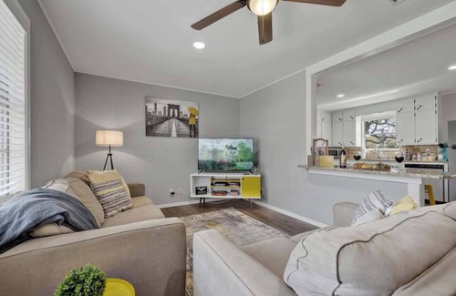 Fredericksburg House | Grape Getaway Haus