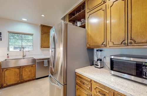 Fredericksburg House | Grapetown Farm House B&B