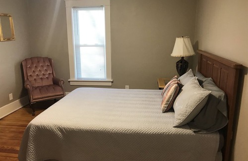 Fairbury Bed & Breakfast | Grayhouse Inn - Room #3