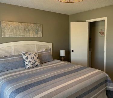 North Myrtle Beach Apartment | Great 2 Br 1 & half bath Marsh Villas 2M