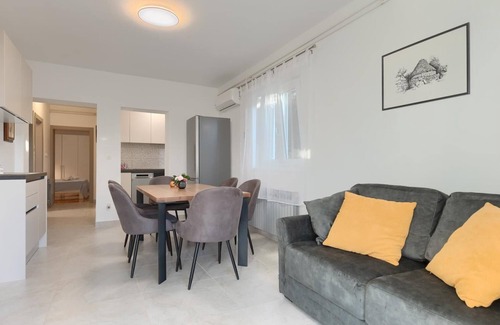 Banjole Apartment | Great apartment 100 meters to beach, pets allowed