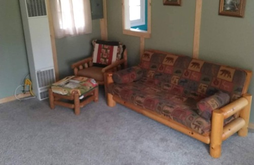 Harrison Cabin | Great Cozy Cabin, in Lake Community, Private Beach,State land,Trails,Fishing,Orv