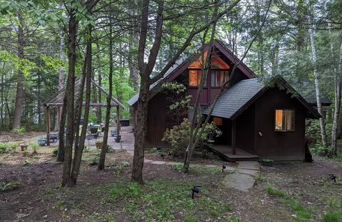 Norfolk Cabin | Great Family Cabin in the woods on a lake.