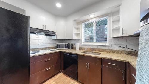 Welby House | Great Family Upper Unit 3 Bedrooms King Beds