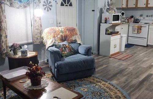 Bluff City House | Great Home away from Home While Attending to Your Tri-State Activities.