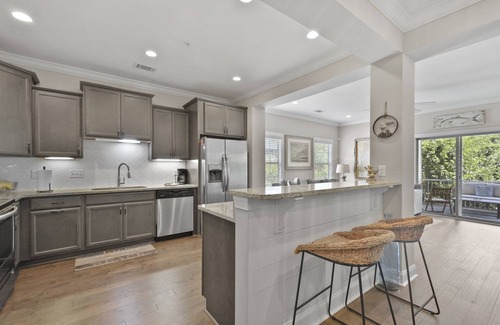 Epworth Acres Condo | Great location. Easy off the island. 2 miles to beaches & pier/village area.