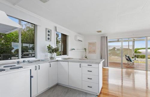 Apollo Bay House | Great Ocean Road Sandy Villa