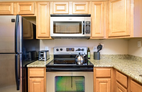 Paradise Valley Village Condo | Great Scottsdale Location w/Heated Pool & Spa