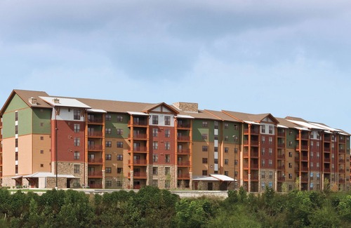 Sevierville Resort | Great Smokies 2 BR: Adventure Park, Resort Pools, Golf, Dollywood-6.6 Mi. Away