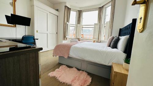 Shepherd's Bush Apartment | Great Studio Sheperds Bush